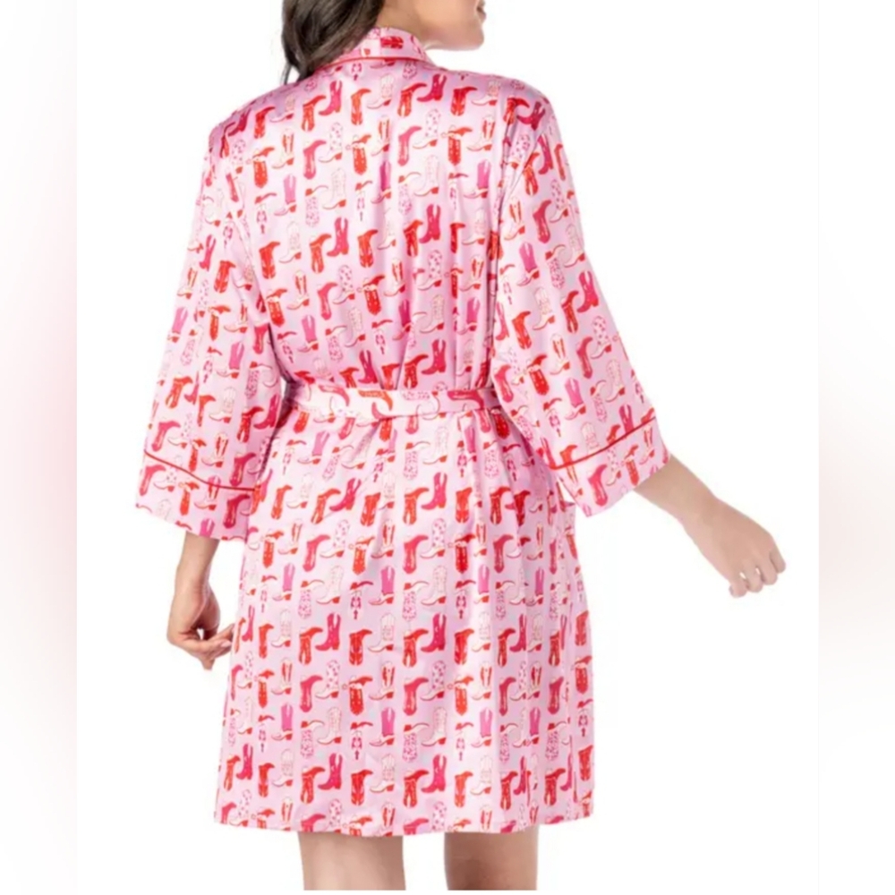 Hello Mello Boots & Bubbles Beauty Sleep Satin Robe, Cowboy Boots - Picture 6 of 6